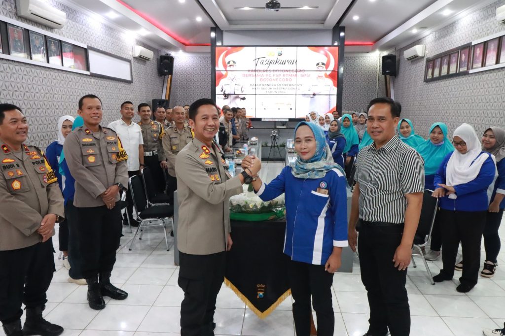 Peringati Hari Buruh, Polres Bojonegoro Gelar Tasyakuran Bersama&nbsp;SPSI