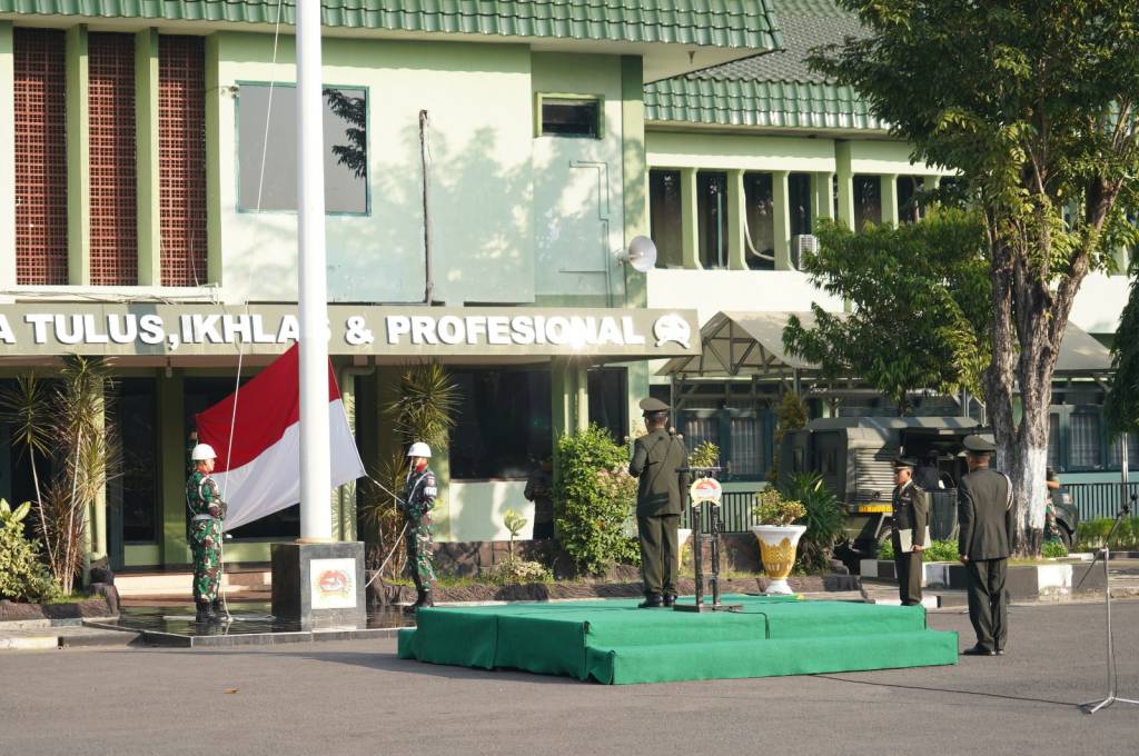 Korem 084/Bhaskara Jaya Menggelar Upacara Peringatan Hari Lahir Pancasila,“Pancasila Jiwa Pemersatu Bangsa Menuju Indonesia Emas&nbsp;2045”.