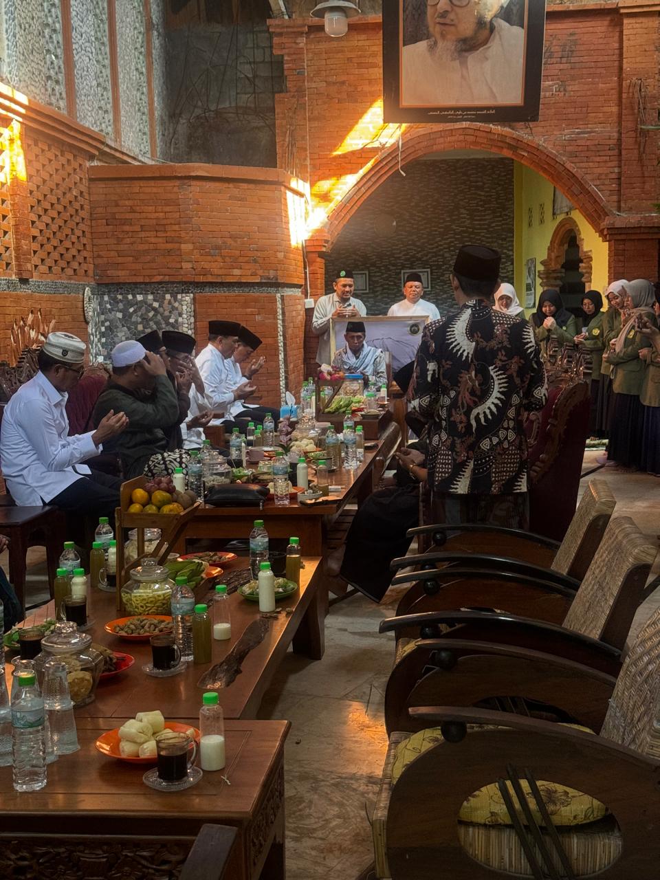 Silaturahmi Tim Pemenangan Prabowo Gibran Ke Beberapa Kyai Di Kediri Bersama Ikatan Pemuda&nbsp;Kediri