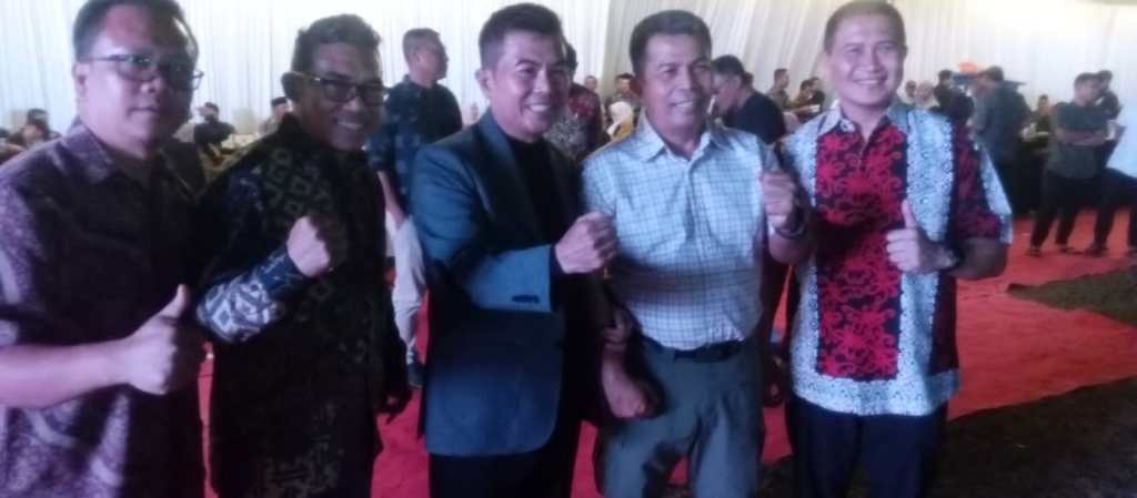 Pengusaha Sukses Ir.H Sutrisno Gelar Tasyakuran Resepsi Pernikahan Putrinya Super&nbsp;Mewah